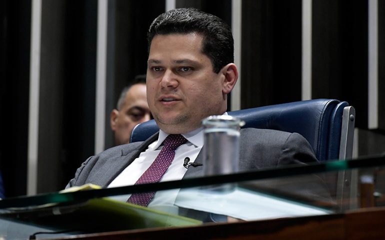 ANAPcD pressiona Alcolumbre pela aprovação de projeto para manter isenção na aquisição de veículos por pessoas com deficiência